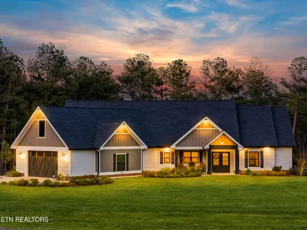 136 Wilderness Drive, Vonore, TN 37885