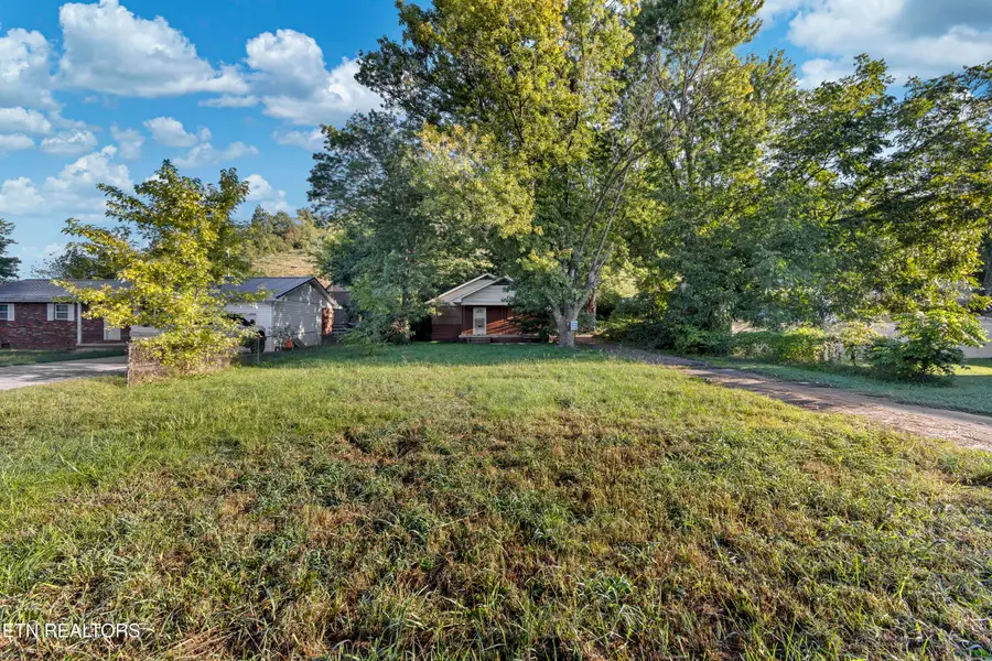 104 King St, Pigeon Forge, TN 37862 - #2