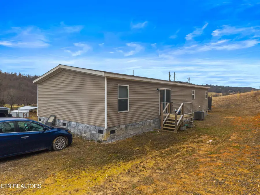 612 Grassy Valley Rd, Whitesburg, TN 37891 - #3