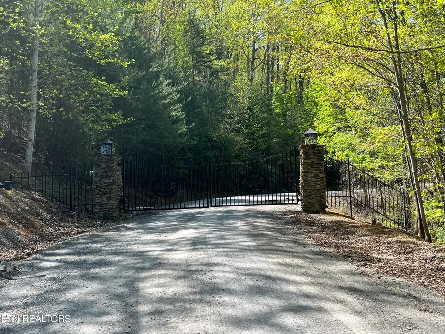 124 Indian Ridge, Tellico Plains, TN 37385 - #2