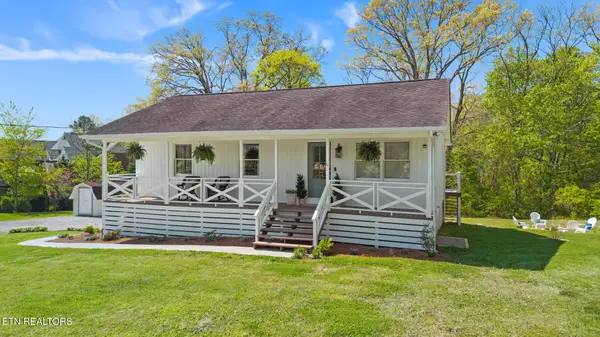 8001 Helen Drive, Powell, TN 37849