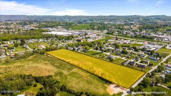 Eagle Bluff Rd, Jacksboro, TN 37757