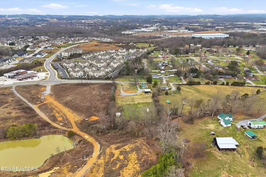 2036 Morganton Rd, Maryville, TN 37801 - #2