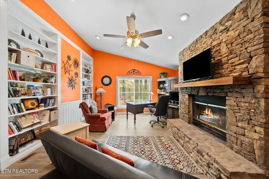 156 Dovenshire Drive, Fairfield Glade, TN 38558 - #3