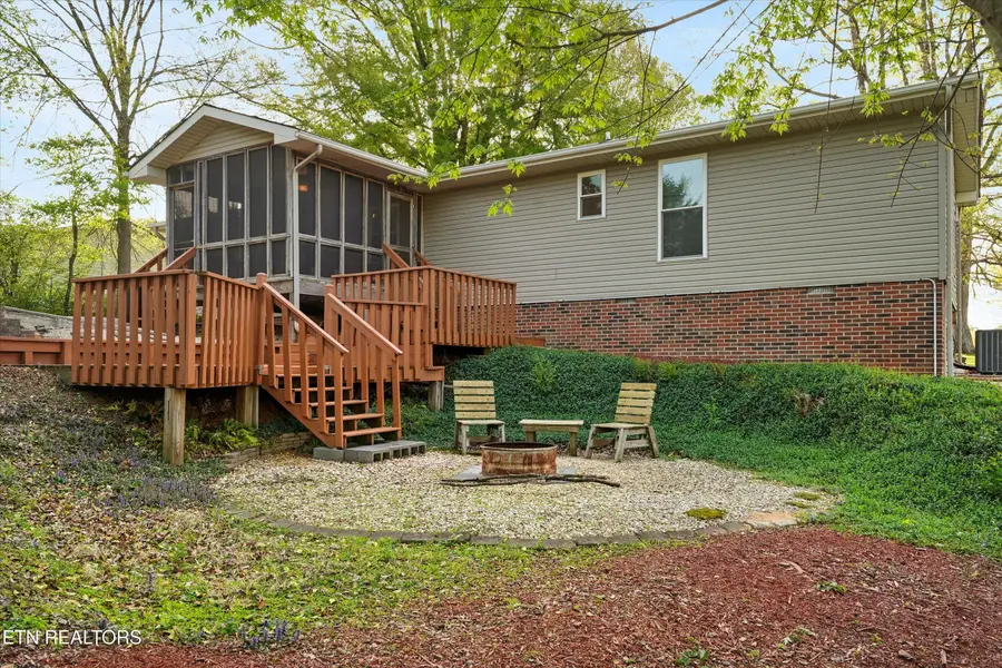 3005 Ridgeview Drive, Maryville, TN 37801 - #3