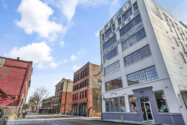 200 W Jackson Ave #203, Knoxville, TN 37902