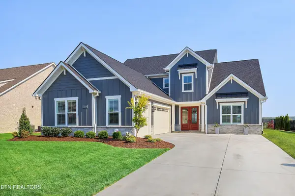 1330 Wagon Hitch Rd, Knoxville, TN 37934