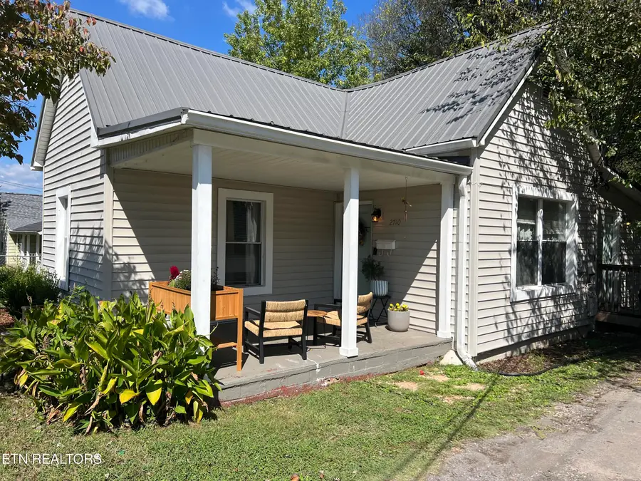 2710 Copeland St, Knoxville, TN 37917 - #3