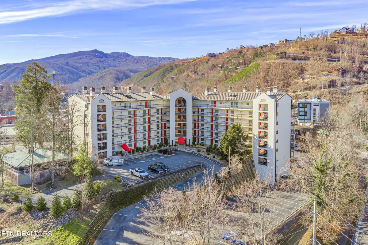 102 Baskins Creek Bypass #107, Gatlinburg, TN 37738 - #1