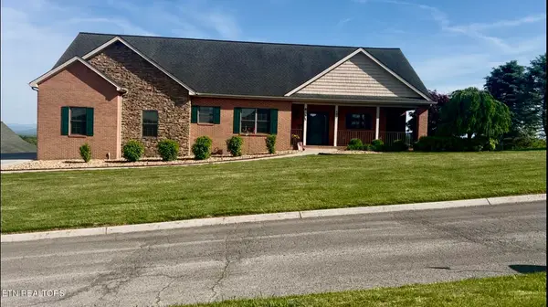 127 Golf View Blvd, Dandridge, TN 37725