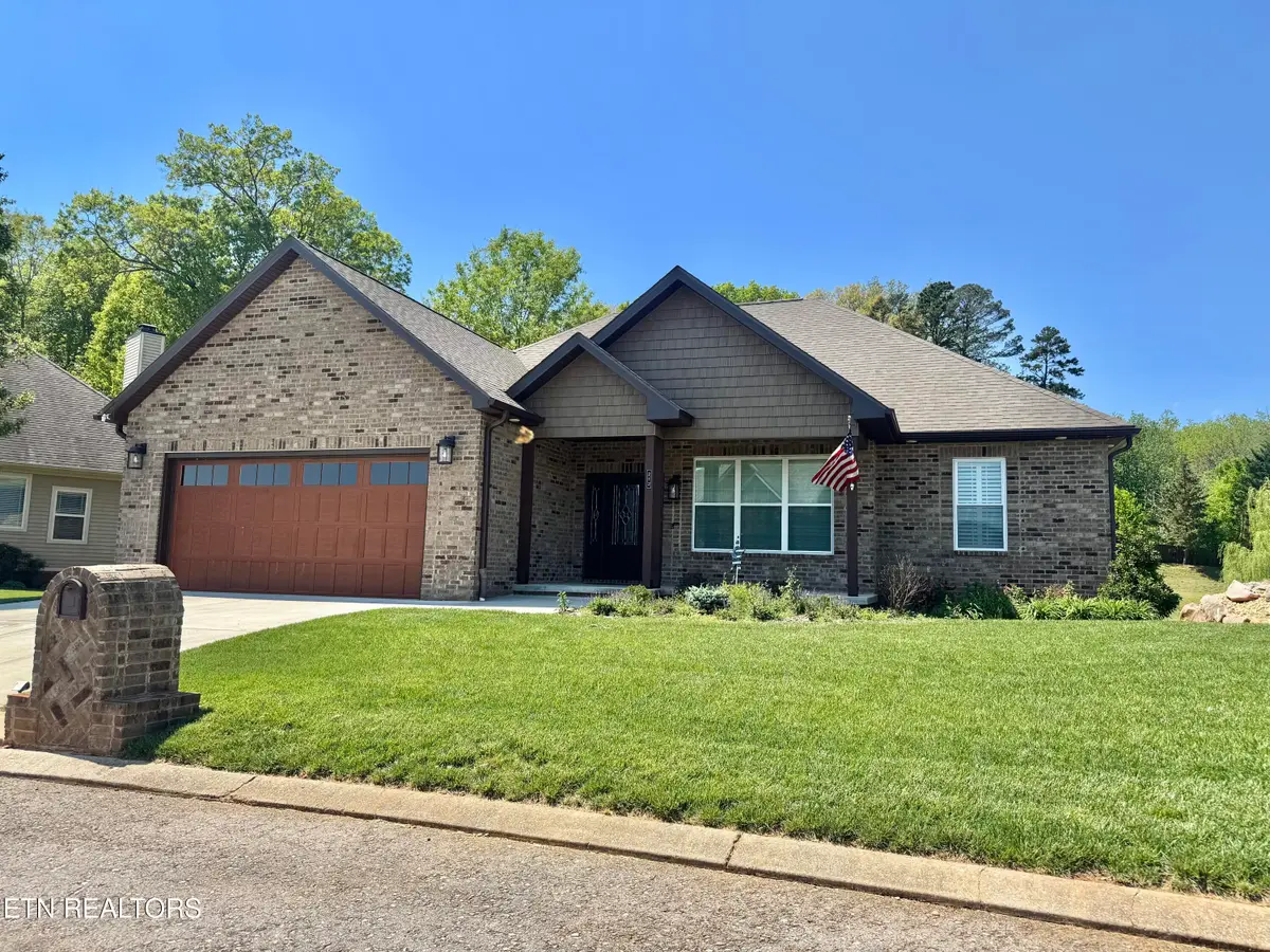 212 Waters Edge Way, Lenoir City, TN 37771 - #1
