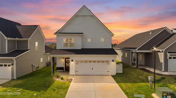 1534 Spring Berry Lane, Knoxville, TN 37924