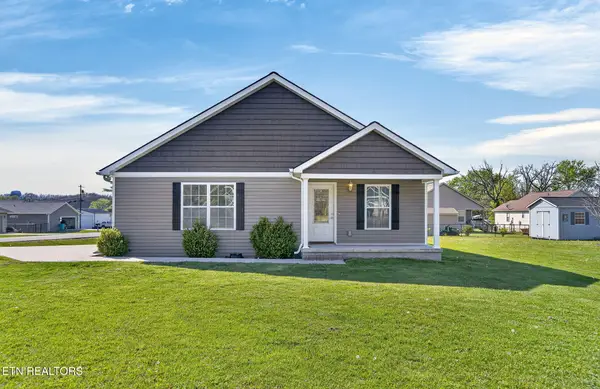 47 Panther Valley Rd, Crossville, TN 38555