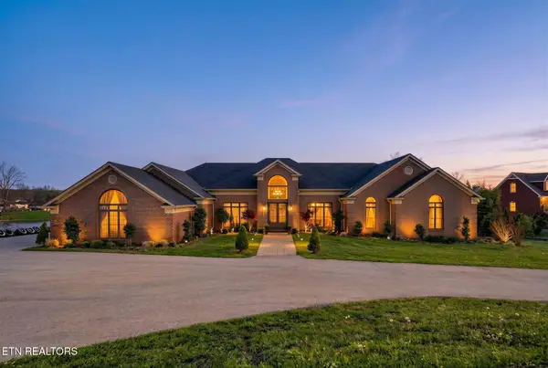 1042 Holiday Drive, Crossville, TN 38555