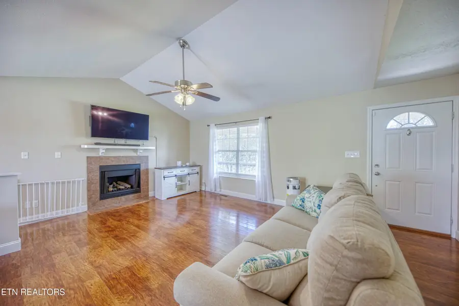 1532 N Courtney Oak Lane, Knoxville, TN 37938 - #3