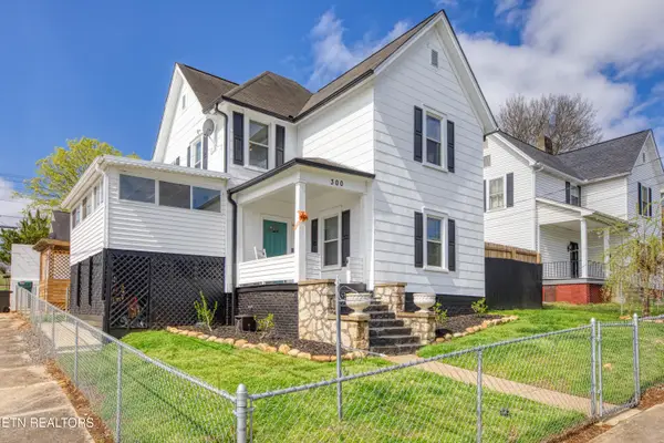 300 N B St, Lenoir City, TN 37771