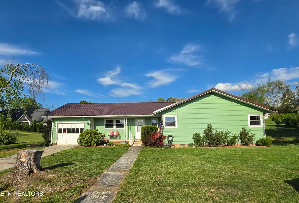 317 Martin St, Jonesville, VA 24263 - #1