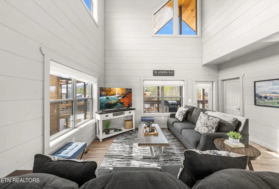 2876 Sequoia Rd, Pigeon Forge, TN 37863 - #3