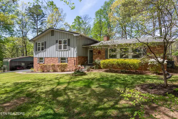 2017 Kemper Lane, Knoxville, TN 37920