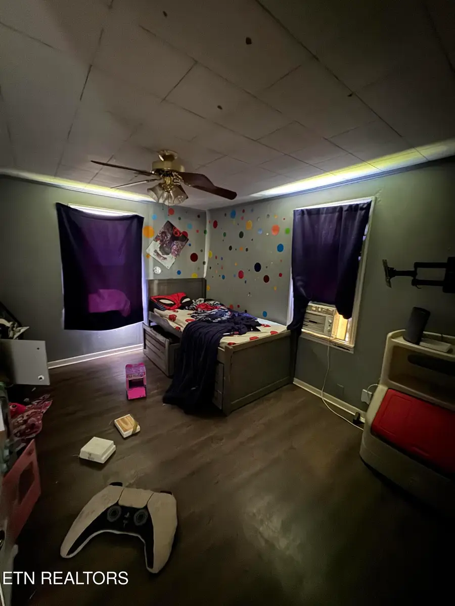 140 Phipps Drive, Washburn, TN 37888 - #2