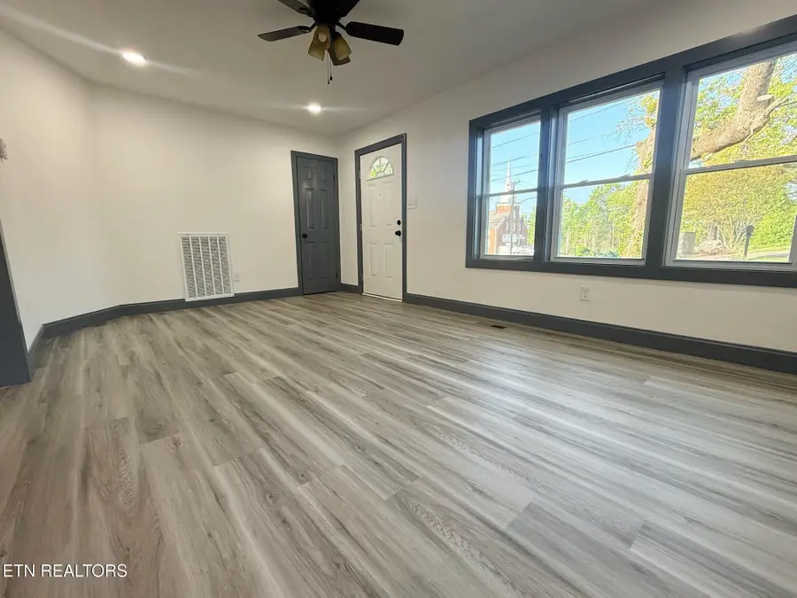 2000 N Park Blvd, Knoxville, TN 37917 - #2