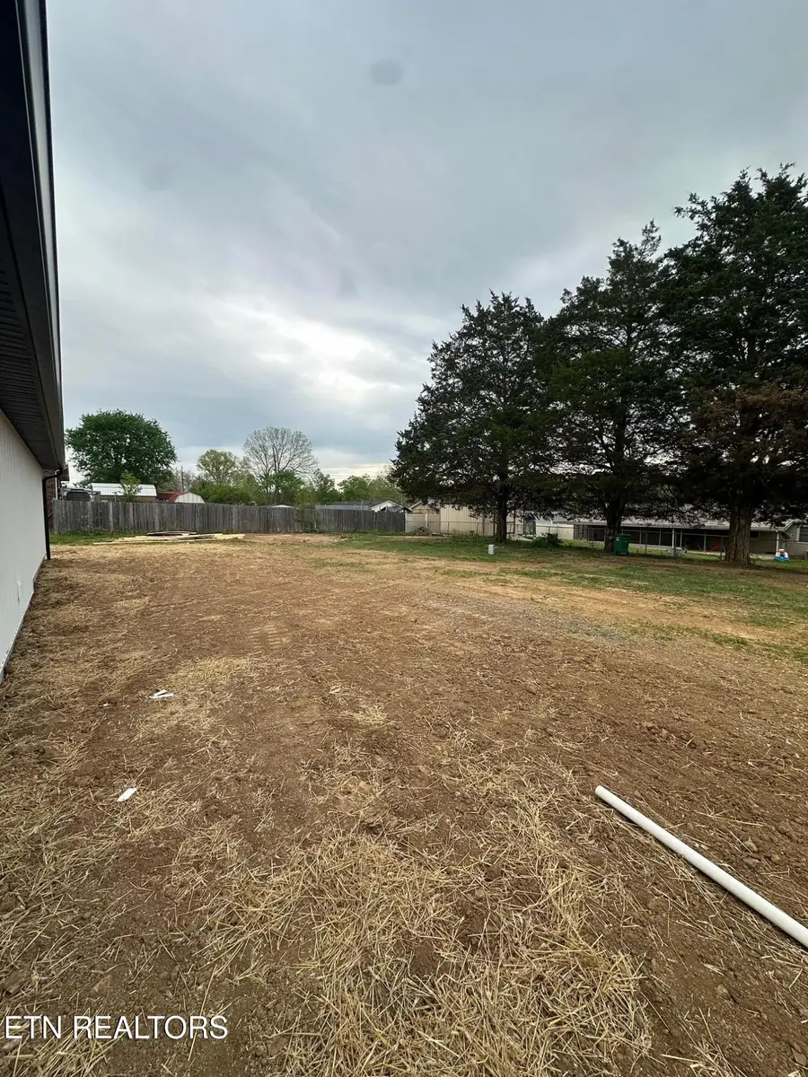 200 Farris Circle, Lafollette, TN 37766 - #3