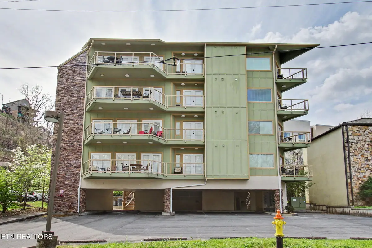 513 Mccarter Rd #4 m, Gatlinburg, TN 37738 - #1