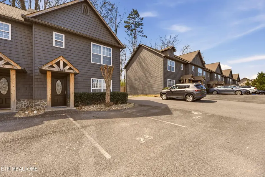 1426 William Holt Blvd, Sevierville, TN 37862 - #3