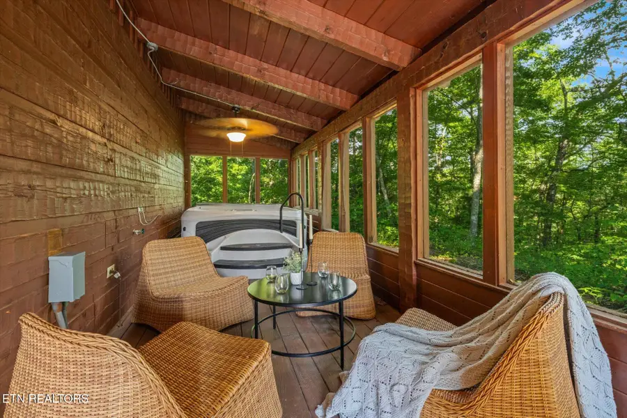 4372 Boogertown Rd #APT 2, Sevierville, TN 37876 - #2