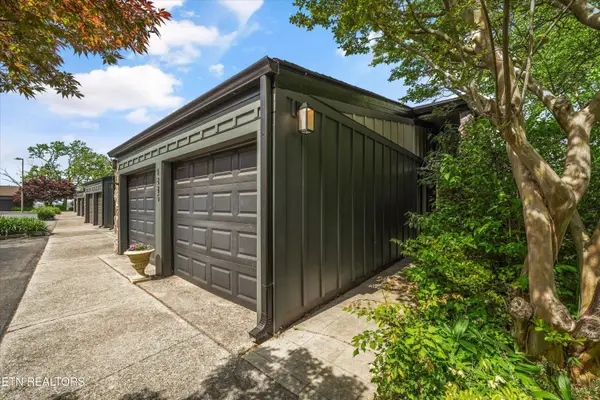 1885 Cherokee Bluff Drive, Knoxville, TN 37920