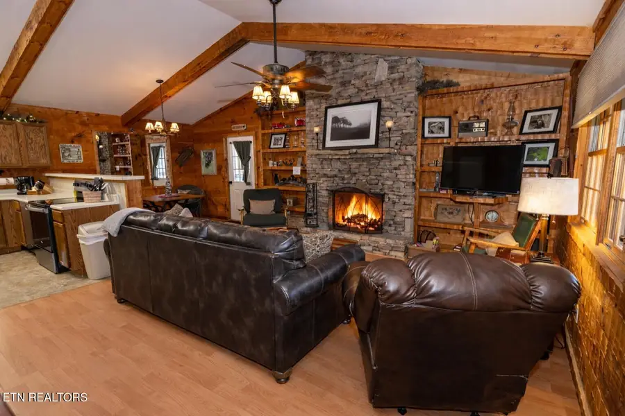 407 Kurts Corner Rd, Townsend, TN 37882 - #2