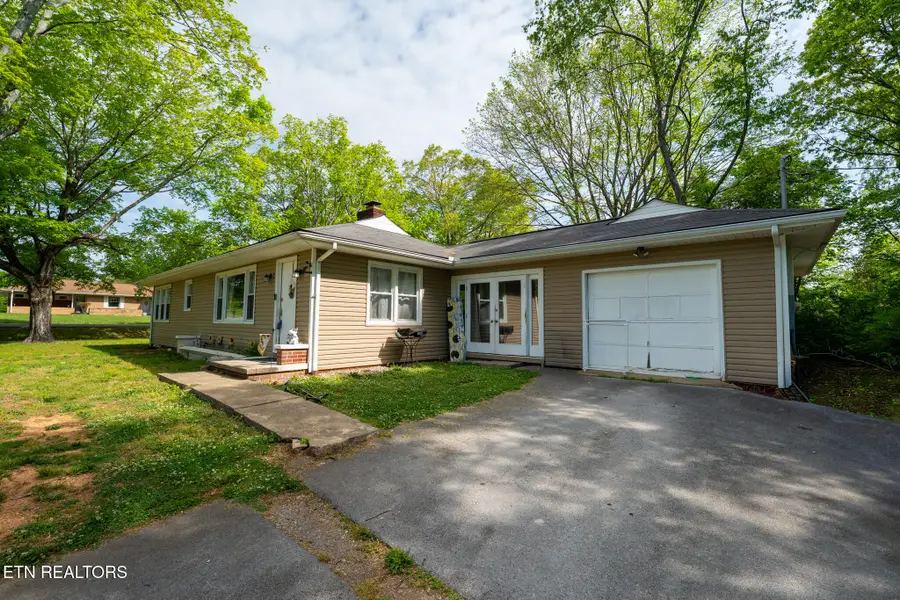 205 Highland Circle, Lenoir City, TN 37772 - #3