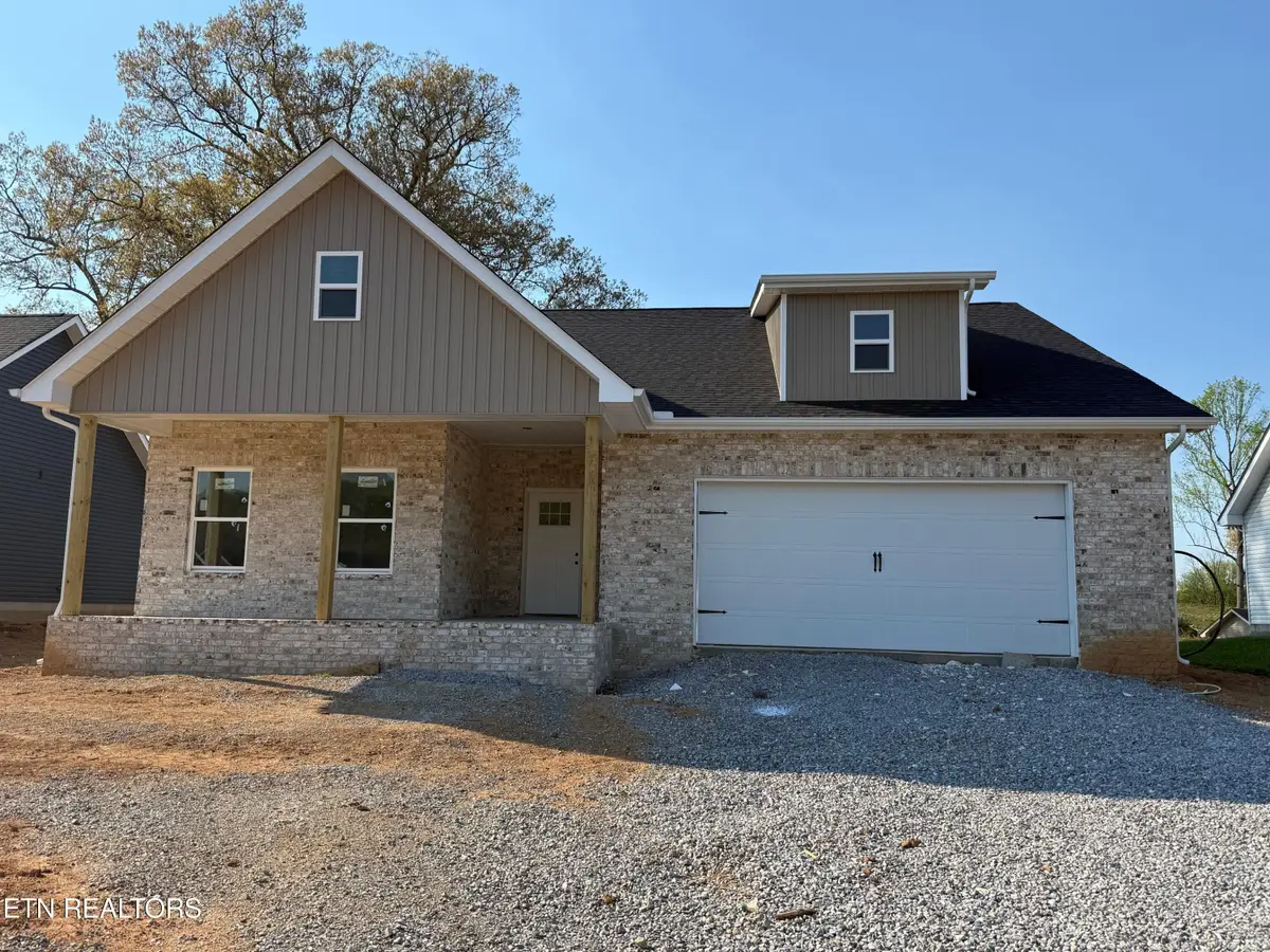 221 Mossy Rock Rd, Clinton, TN 37716 - #1
