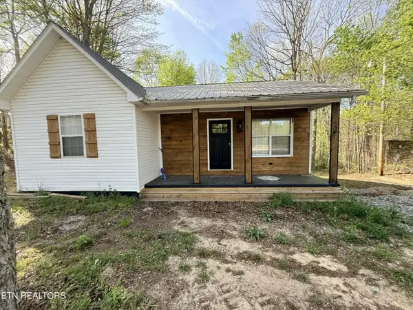 242 Joe Barnett Rd, Jamestown, TN 38556