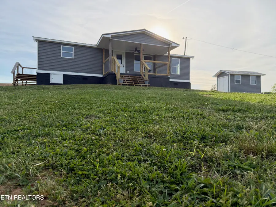 33633 Pond Creek Rd, Philadelphia, TN 37846 - #2