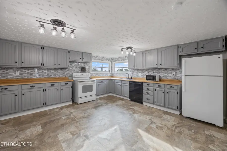 826 Sidebrook Ave, Knoxville, TN 37921 - #3