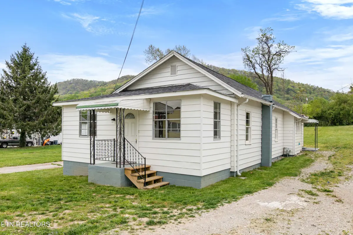 311 E Prospect St, Lafollette, TN 37766 - #1