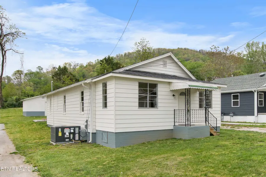 311 E Prospect St, Lafollette, TN 37766 - #3