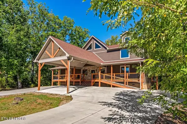 2612 Cloud View Drive, Sevierville, TN 37862