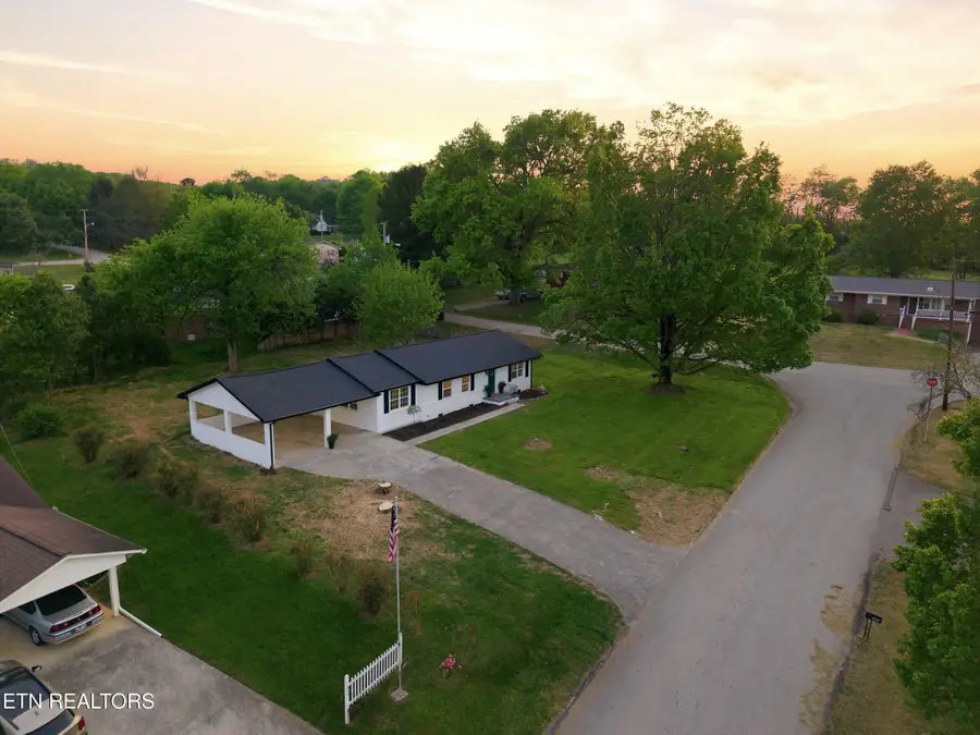 415 Gate St, Jefferson City, TN 37760 - #3