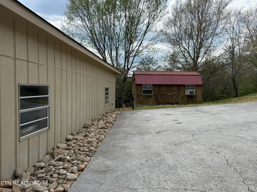 5506 Old Walland Hwy, Walland, TN 37886 - #3