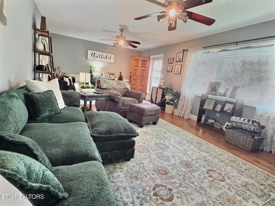 111 W Fir St, Lafollette, TN 37766 - #3