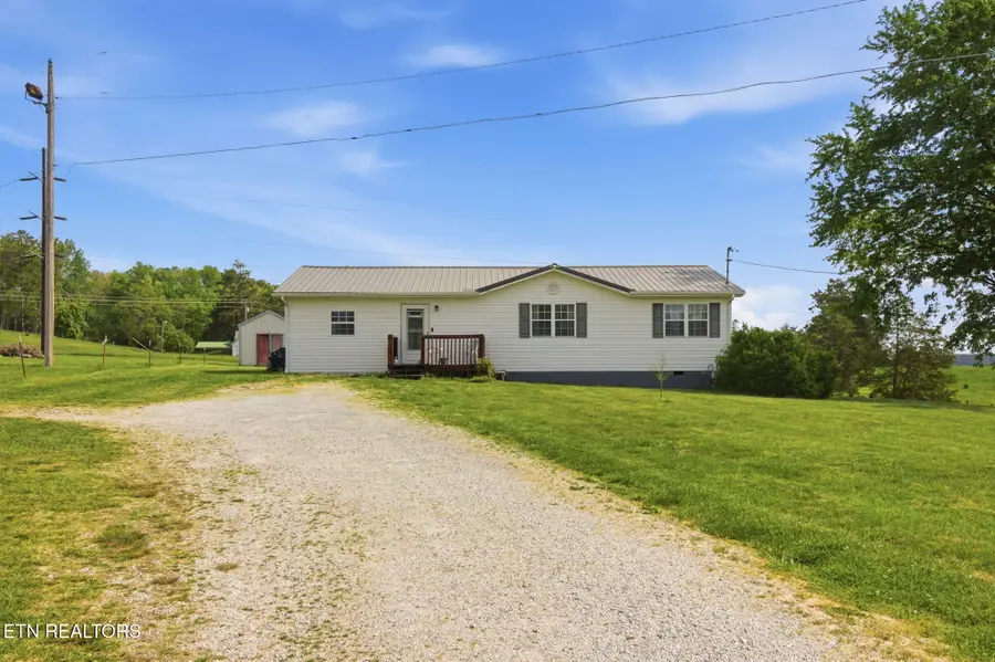 133 Crescent Lane, Jacksboro, TN 37757 - #2