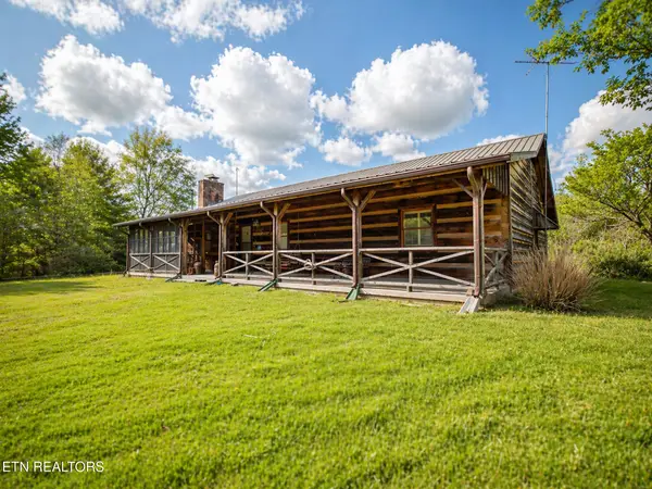 116 Old Doc Rogers Rd, Tellico Plains, TN 37385
