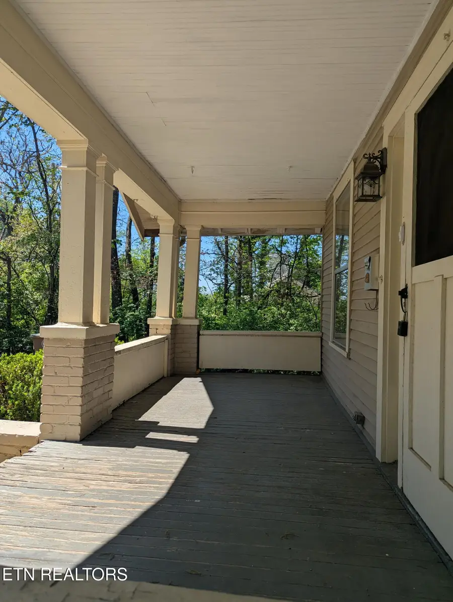 3117 Rennoc Rd, Knoxville, TN 37918 - #2