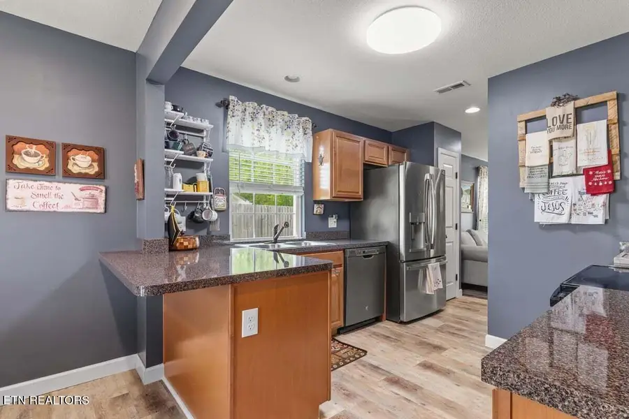 158 Park Ave, Madisonville, TN 37354 - #2