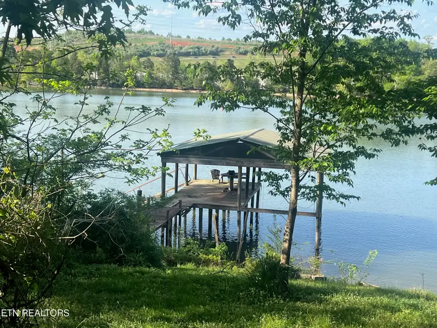 416 Lakewood Rd, Kingston, TN 37763 - #2