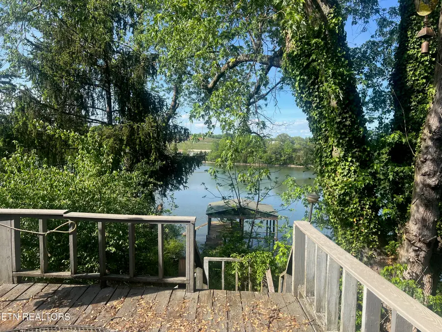 416 Lakewood Rd, Kingston, TN 37763 - #3