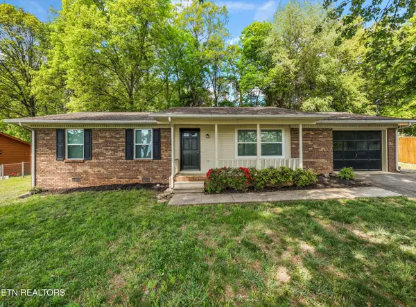 529 Annandale Rd, Knoxville, TN 37934