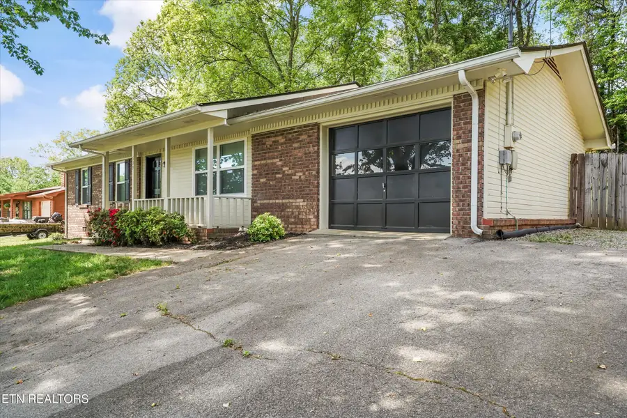 529 Annandale Rd, Knoxville, TN 37934 - #2